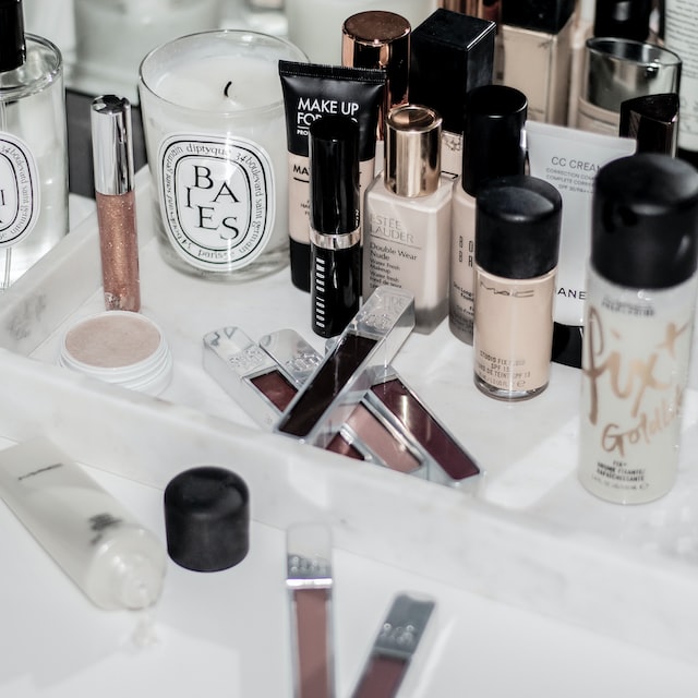 Check out Sephora's collection of cosmetics, haircare, skincare, and other beauty products!