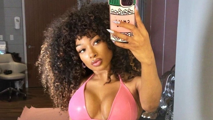 Megan Thee Stallion’s Silver Sparkle Mani Is Going on My Summer Mood Board