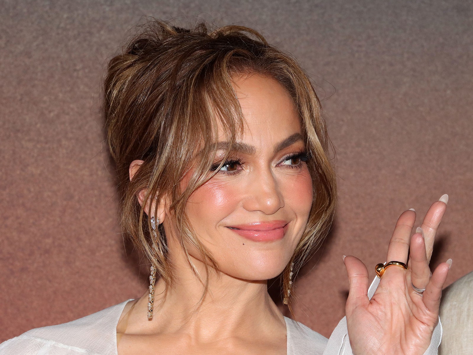 Jennifer Lopez Just Served Up a Ponytail So Long, We’re Still Waiting For the Ending